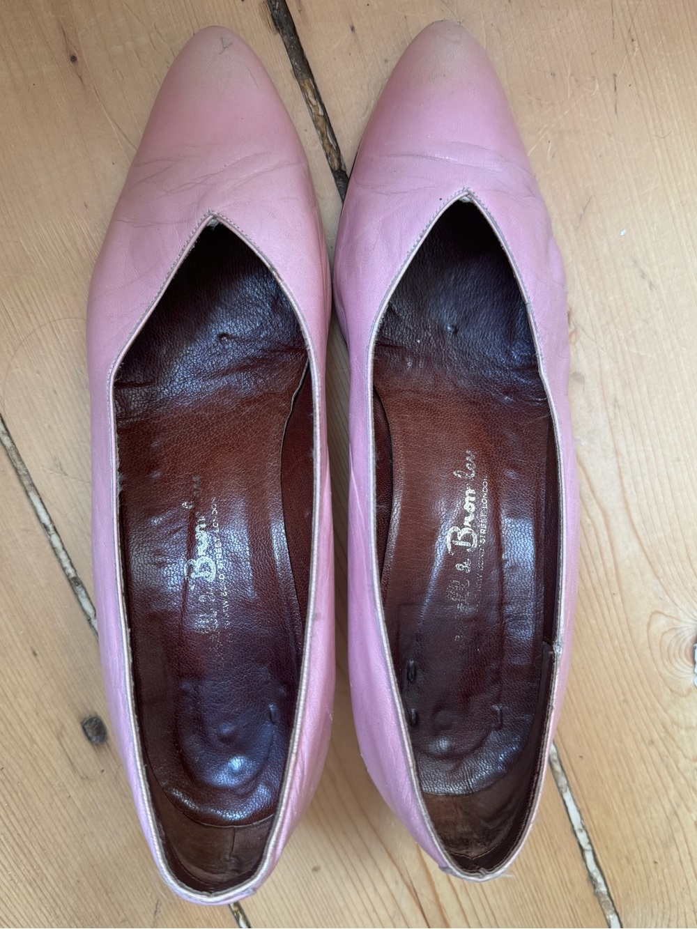 Pink Women's Pointed-Toe Ballet Flats